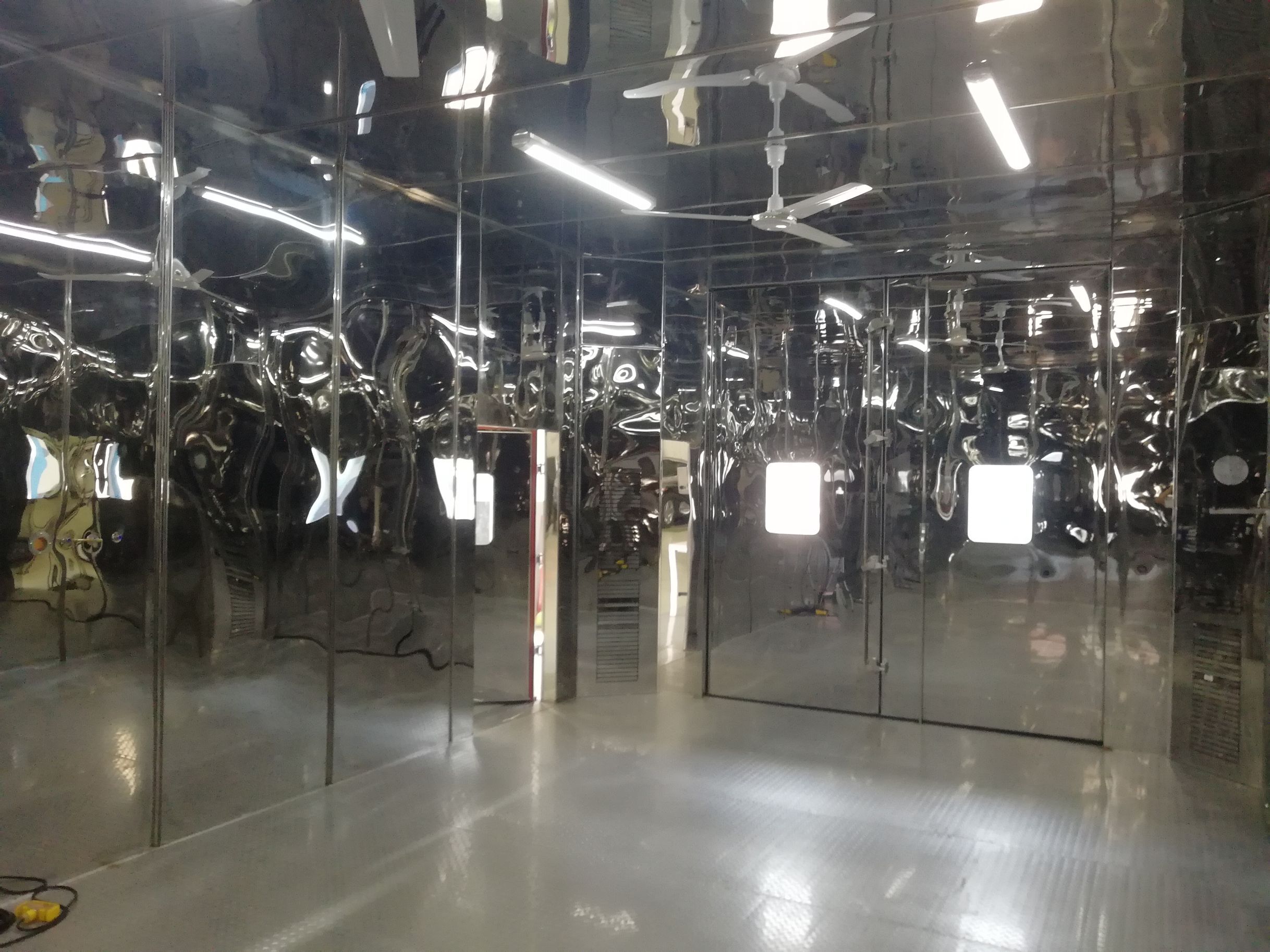 汽車整車voc環(huán)境測(cè)試艙內(nèi)部結(jié)構(gòu)