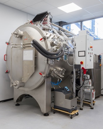 空間熱真空試驗艙在航天器元器件的應用(圖1)